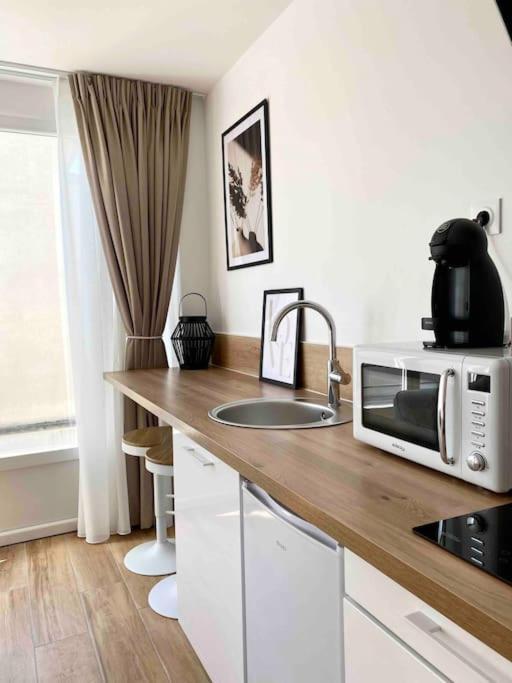 Studio Design Au Centre De Реймс Екстер'єр фото